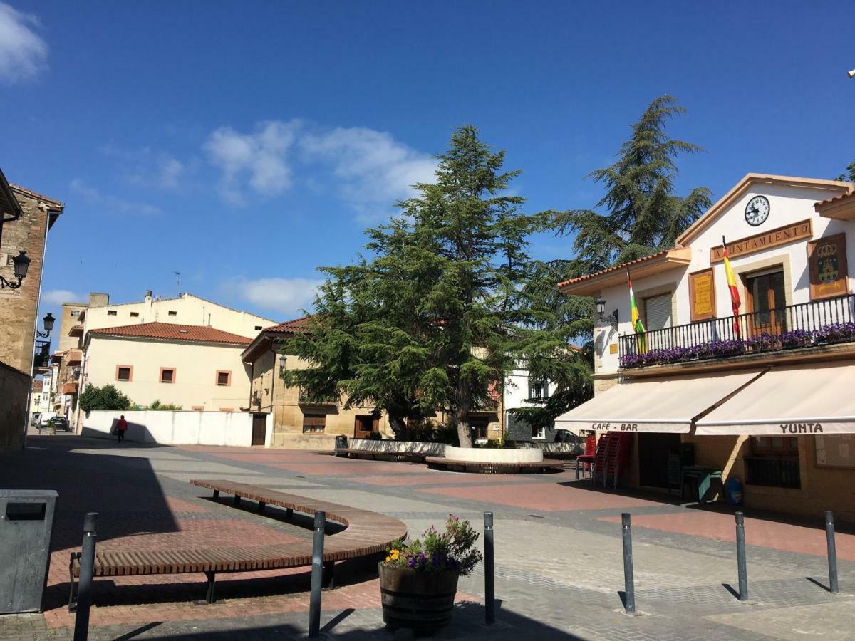 Apartamentos Turisticos Leiva -La Rioja Buitenkant foto